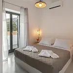 Vastblue Of Paros Aparthotel