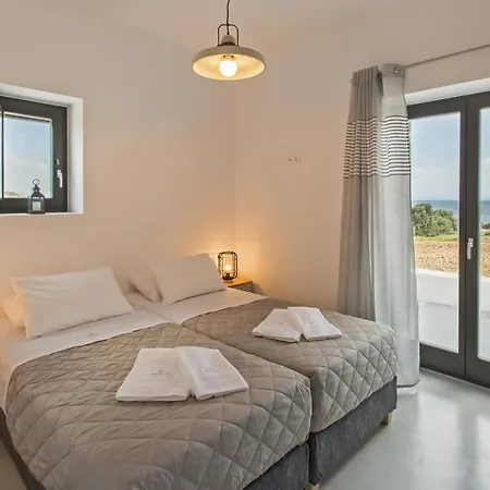 Vastblue Of Paros Aparthotel