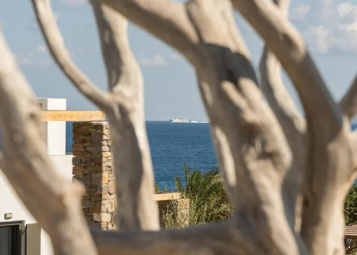 Vastblue Of Paros Ambelas