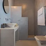 Vastblue Of Paros Apart Otel Ambelas