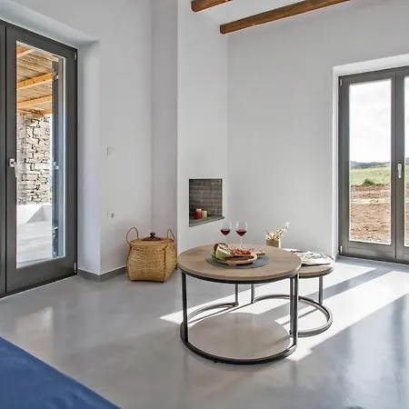 Vastblue Of Paros Aparthotel 4*